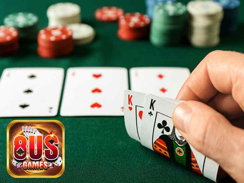 Chia sẻ chi tiết về luật chơi Poker 8us - Cổng game hàng đầu